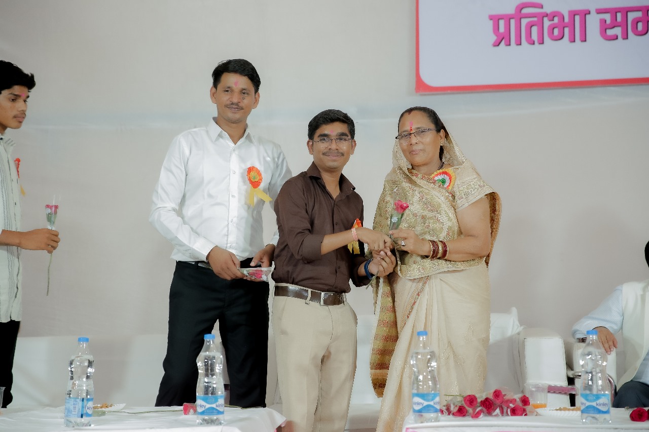 "सम्मान से शुरुआत, सहयोग से बदलाव – शिक्षा से समाज निर्माण की ओर एक यदुवंशी संकल्प!"